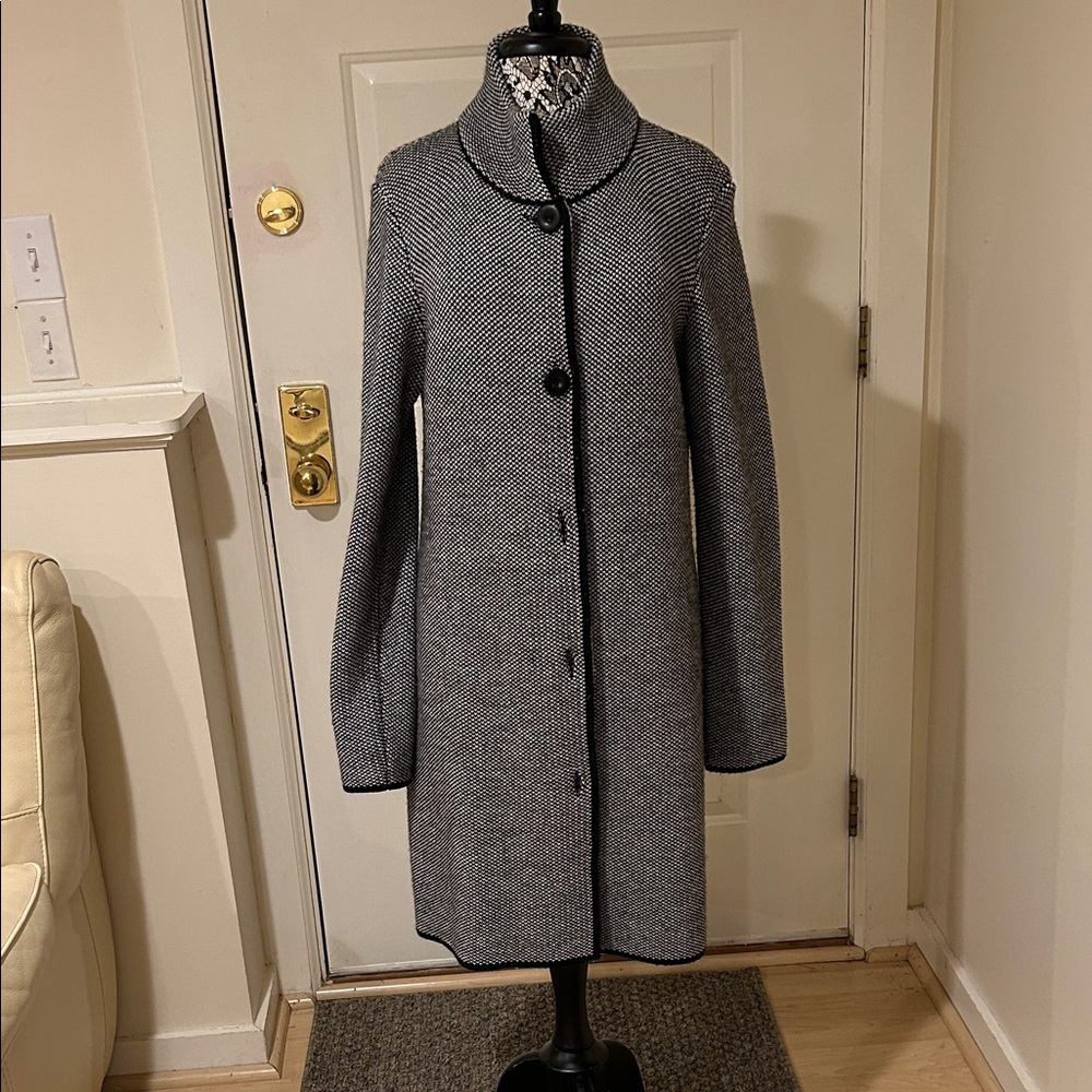 Chic Black and White Women's Trench Coat